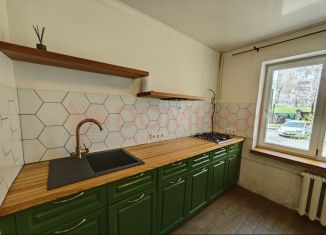 Продам 2-комнатную квартиру, 58 м2, Аксай, улица Вартанова, 18