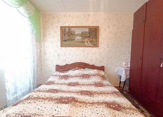 Продается 4-ком. квартира, 63 м2, Троицк, микрорайон Жиркомбинат, 14