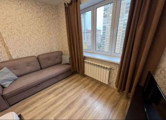 Сдам в аренду 1-ком. квартиру, 40 м2, Тула, улица Конструктора Грязева, 8, ЖК Зеленстрой-2