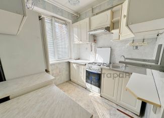 Продам 2-ком. квартиру, 43.6 м2, Челябинск, улица Куйбышева, 67, Курчатовский район