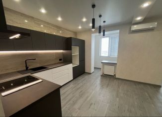 Продаю двухкомнатную квартиру, 50 м2, Краснодар, улица имени Невкипелого, 24/2к3, ЖК Трилогия