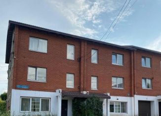 Продаю однокомнатную квартиру, 33 м2, рабочий поселок Маркова, квартал Рамзана Ахматовича Кадырова, 12