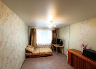 Однокомнатная квартира на продажу, 22.2 м2, Артём, улица Кирова, 72/1