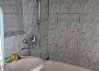 Продается 2-ком. квартира, 50 м2, Березники, улица Свободы, 20