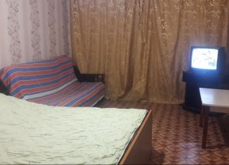 Сдача в аренду 1-комнатной квартиры, 53 м2, Карачаево-Черкесия, улица Лободина, 43