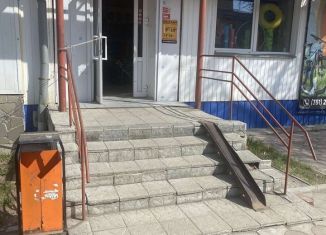 Продам торговую площадь, 89.7 м2, Копейск, улица Кожевникова, 5