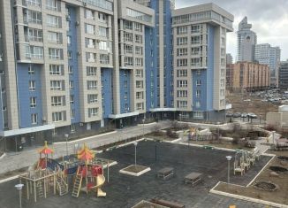 Продам 3-комнатную квартиру, 104 м2, Красноярск, улица Авиаторов, 39, ЖК Лазурный