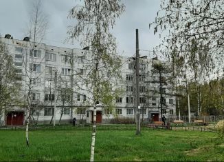 Продажа 2-комнатной квартиры, 55.6 м2, Ломоносов, улица Токарева