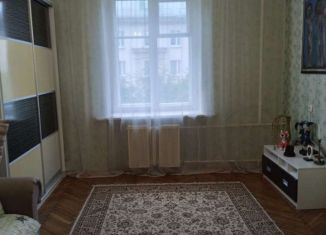 Продается трехкомнатная квартира, 72 м2, Североморск, улица Сафонова, 24