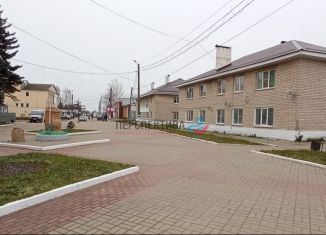 Продам 3-ком. квартиру, 45.7 м2, посёлок Бабынино, улица Ленина, 7