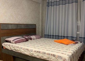 Сдам 1-ком. квартиру, 32 м2, Астрахань, улица Савушкина, 19к2