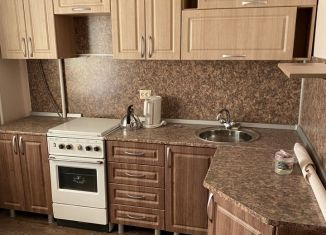 Продаю 1-ком. квартиру, 35.4 м2, Коркино, улица Цвиллинга, 25А