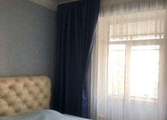 Сдается трехкомнатная квартира, 80 м2, Октябрьский, улица Свердлова, 34