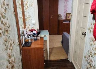 Продается 2-комнатная квартира, 49 м2, Вилючинск, микрорайон Центральный, 11