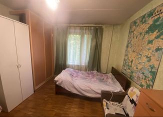 Двухкомнатная квартира в аренду, 40 м2, Москва, улица Медиков, 1/1к1, район Царицыно