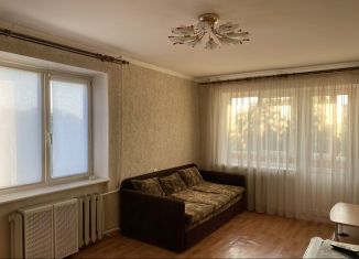 Сдам в аренду двухкомнатную квартиру, 43 м2, город Светлый, Советская улица