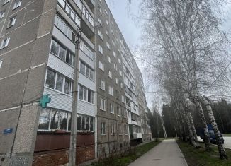 Продается трехкомнатная квартира, 57.9 м2, Пермский край, улица Генерала Черняховского, 94