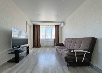 Продается 3-комнатная квартира, 61.1 м2, Волгоградская область, улица Энгельса, 2