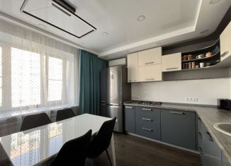 Продается 2-комнатная квартира, 65.6 м2, Саратовская область, улица имени К.П. Панченко, 7