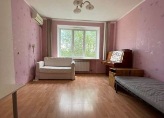 Двухкомнатная квартира на продажу, 60.2 м2, Калмыкия, улица Юрия Клыкова, 22