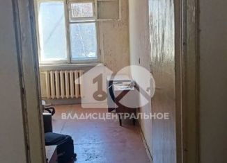 Продаю двухкомнатную квартиру, 44 м2, Новосибирская область, Барьерная улица, 3