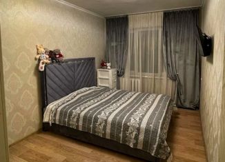 Продается 3-комнатная квартира, 70 м2, Нальчик, улица Ватутина, 8, район Горная