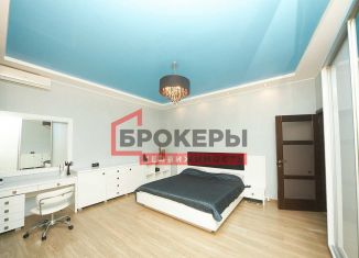Продается трехкомнатная квартира, 107.8 м2, Севастополь, Античный проспект, 4