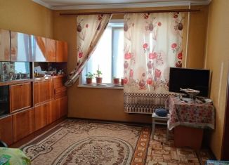 Продажа 2-комнатной квартиры, 54 м2, Бийск, улица Александра Пушкина, 196