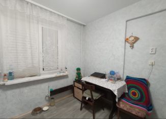 Продается однокомнатная квартира, 36 м2, Омская область, улица Майорова, 32