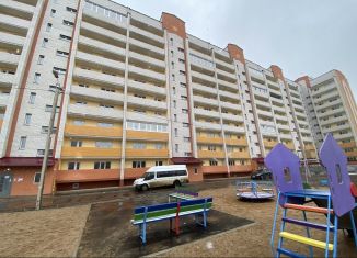 Продам двухкомнатную квартиру, 66.5 м2, Смоленская область, улица Крупской, 54Б