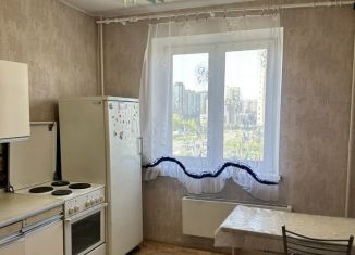 Сдам в аренду 2-комнатную квартиру, 57 м2, Челябинская область, улица Академика Королёва, 45