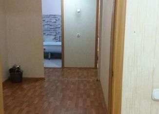 Продается двухкомнатная квартира, 58 м2, Курская область, проспект Вячеслава Клыкова, 15
