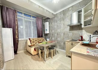 Продажа 1-комнатной квартиры, 40 м2, Дагестан, улица Эльзы Ибрагимовой, 5к16