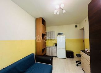 Продаю трехкомнатную квартиру, 57 м2, Волгоград, Гродненская улица, 3А
