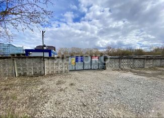 Продам помещение свободного назначения, 40 м2, Березники, улица Миндовского, 2А