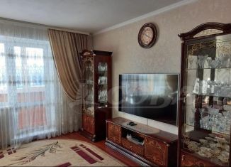 Четырехкомнатная квартира на продажу, 79 м2, Тюменская область, 8-й микрорайон, 40