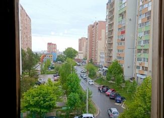 Продается 2-комнатная квартира, 42.6 м2, Самара, метро Победа, улица Карбышева, 65Б