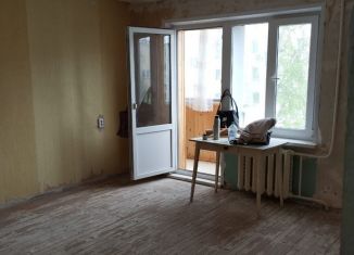 Продается 2-ком. квартира, 45 м2, Нижнекамск, проспект Химиков, 72А