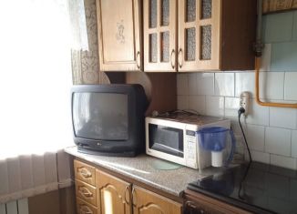 Продаю 2-ком. квартиру, 43 м2, Отрадное, Вокзальная улица, 3