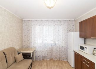 Продаю однокомнатную квартиру, 43 м2, Тюмень, Кремлёвская улица, 110к2