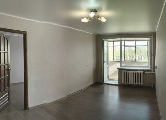 Продам двухкомнатную квартиру, 43 м2, Полевской, улица Степана Разина, 28