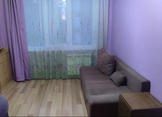 Сдается 4-комнатная квартира, 83 м2, Свердловская область, Сиреневый бульвар, 13