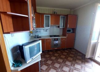 Продажа двухкомнатной квартиры, 67.7 м2, Новочебоксарск, Советская улица, 65