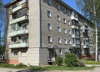 Продажа двухкомнатной квартиры, 41.5 м2, Кировская область, улица Лепсе, 41