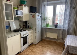 Продаю 2-ком. квартиру, 48 м2, Чита, проспект Фадеева, 18Б