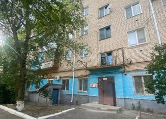 4-комнатная квартира на продажу, 62.5 м2, Калмыкия, улица Г. Молоканова, 49