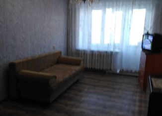 2-комнатная квартира в аренду, 42 м2, Менделеевск, площадь Ленина