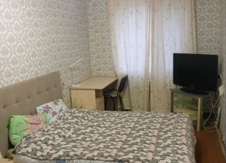 Продам 3-комнатную квартиру, 62 м2, деревня Гостилицы, Комсомольская улица, 4