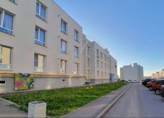 Продажа однокомнатной квартиры, 33 м2, Калужская область, улица Петра Тарасова, 15