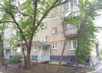 Сдаю однокомнатную квартиру, 33 м2, Свердловская область, улица Крауля, 8